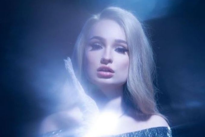 Kim Petras Takes Us Through a Spectrum of Emotions With Her Debut Album Clarity